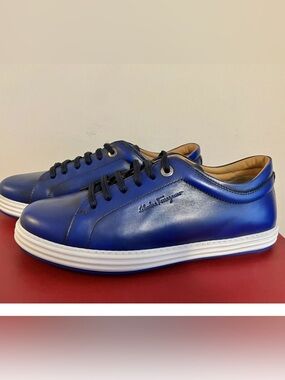 Salvatore Ferragamo sz 7 Newport Men's Low-Top Sneakers in Navy Blue